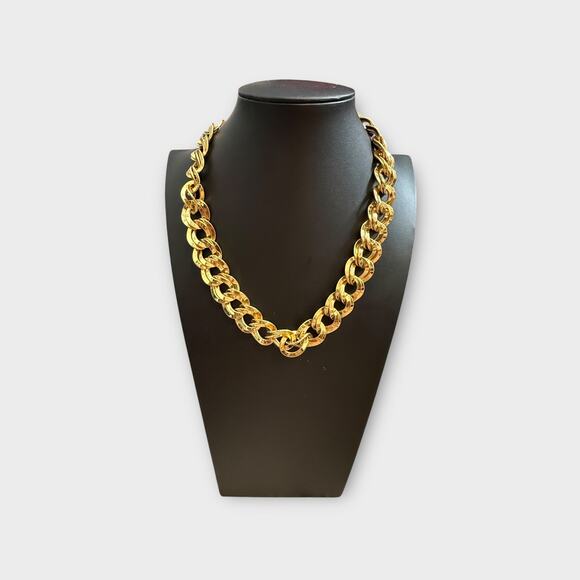 Monet Vintage Chunky Link Goldtone Necklace - Picture 1 of 4